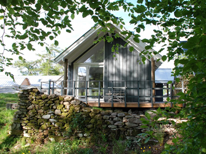 Oyster self catering cottage overlooking Loch Tay Oyster self catering cottage overlooking Loch Tay