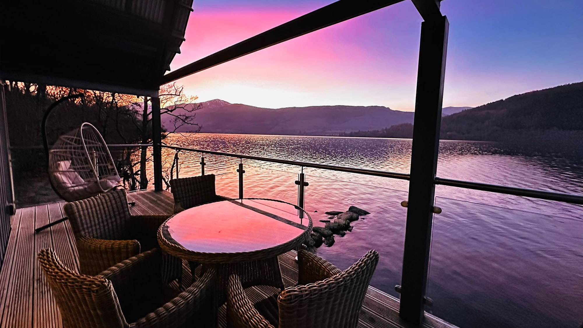 Loch Tay Self Catering in the Oyster Boathouse Loch Tay Self Catering in the Oyster Boathouse